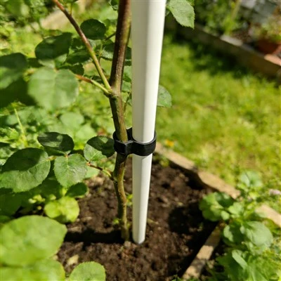Sklolaminátové zahradní tréninkové kolíky